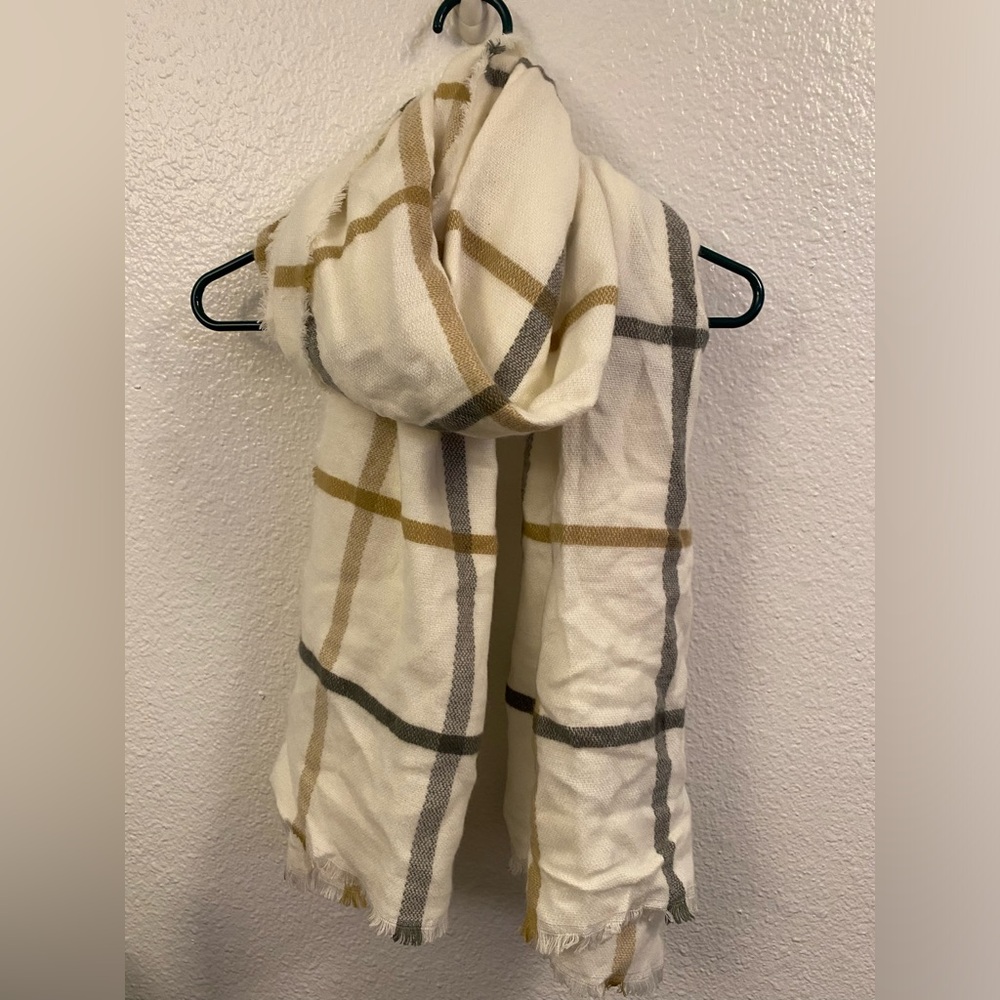 Women’s Plaid Large Scarf